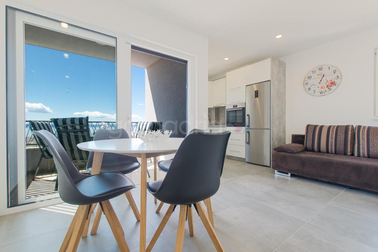 Sea View Apartment Leana Makarska Buitenkant foto
