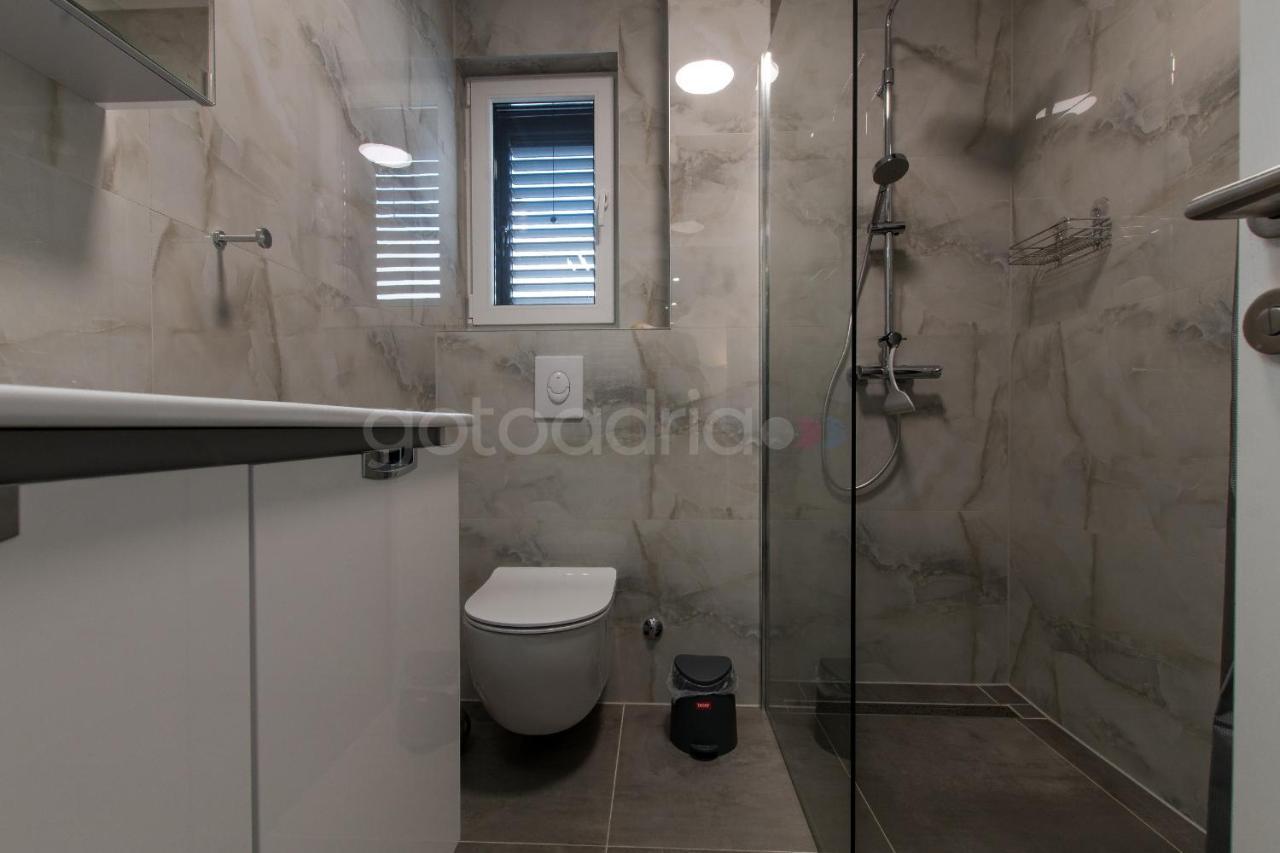 Sea View Apartment Leana Makarska Buitenkant foto