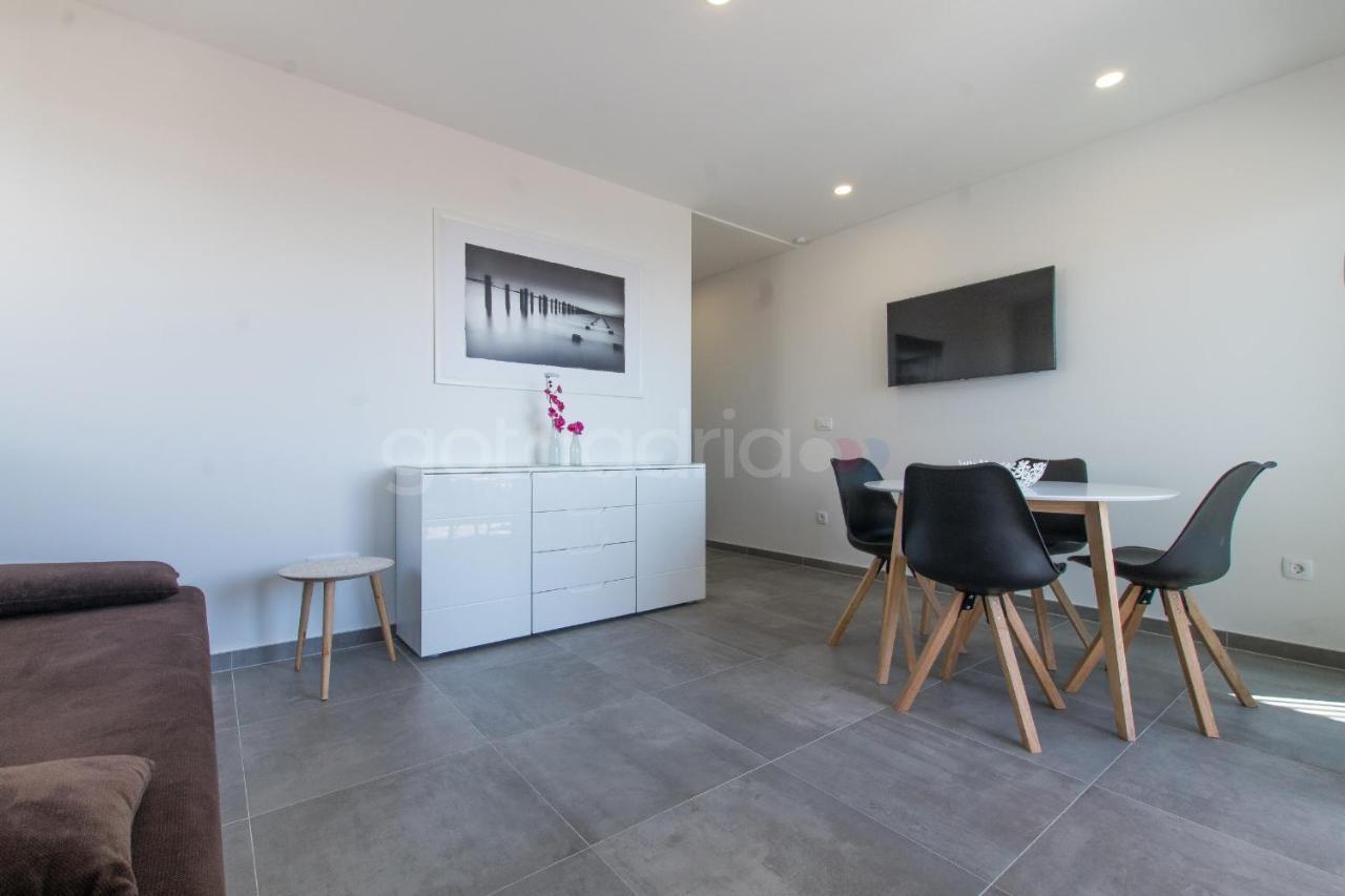 Sea View Apartment Leana Makarska Buitenkant foto