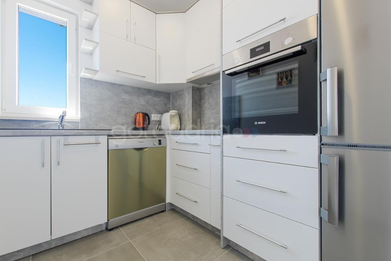 Sea View Apartment Leana Makarska Buitenkant foto